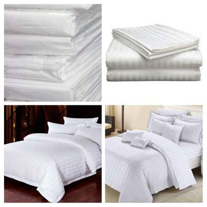 White stripped duvets covers image 6