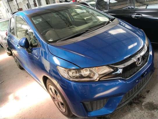 Honda fit hybrid image 3