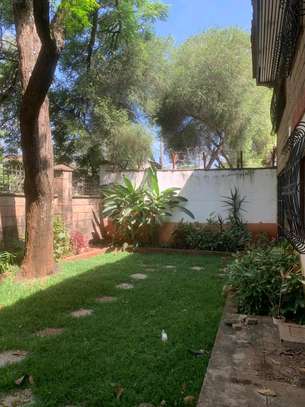 4 bedroom with a Dsq town house for sale in kilimani image 7