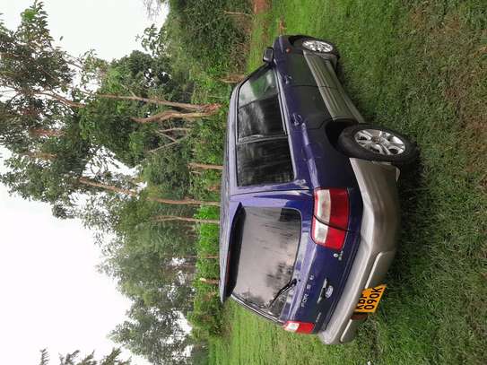 Selling a clean second hand Blue Subaru Forester image 6