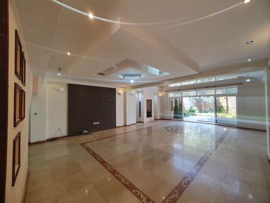 5 Bed Townhouse with En Suite at Convent Drive image 18