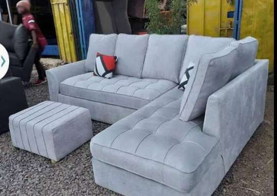 6 seater tufted image 1