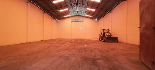 9,000 ft² Warehouse with Parking in Mombasa Road image 10