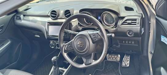 Suzuki Swift RS Silver 2018 image 6