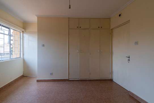 3 bedroom townhouse for rent in Langata image 18