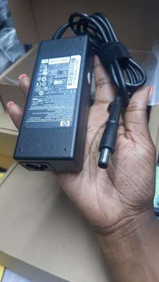 Hp laptop charger big pin 19V by 4.7A image 2