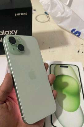 Apple Iphone 15 512Gb Green image 2