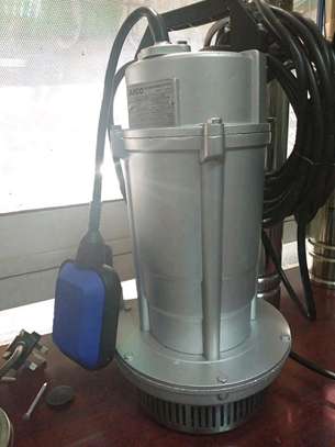 New submersible water pump image 1