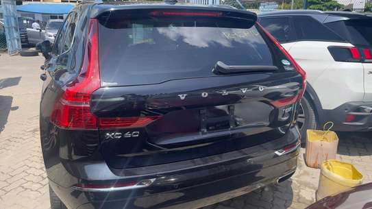 Volvo xc60 t8 petrol 2018 image 6