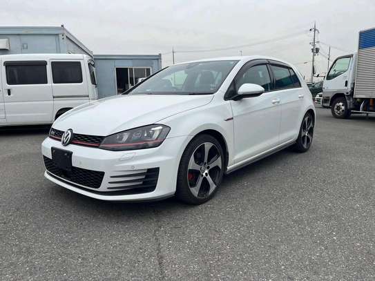 GOLF GTI image 11