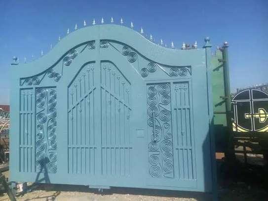 Modern heavy steel gates image 7