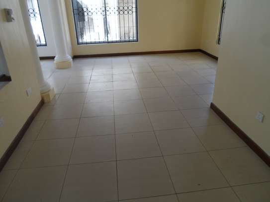 4 Bed Apartment with En Suite at Nyali image 11