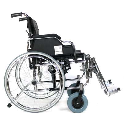 Extra Wide Heavy Duty Wheelchair 56cm Seat Width image 2