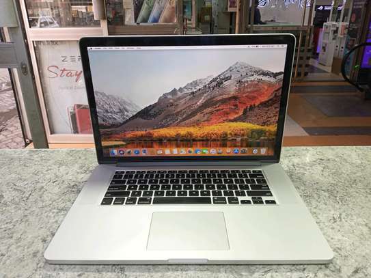 MacBook Pro Retina, 15 - Mid 2015 image 4