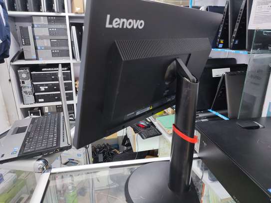 Lenovo ThinkVision T22i-10 21.5 Inch FHD (1920 x 1080) LED Backlit LCD IPS Frameless Monitor image 4