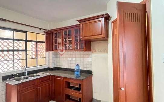 3 Bed Apartment with En Suite in Kileleshwa image 4