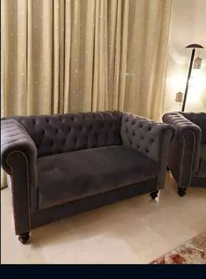 CLASSIC 5 SEATER CHESTERFIELD SOFA image 1