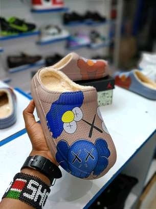 Woolen Yeezy Slides* *Size:40--45* *Price:2500* in Nairobi CBD | PigiaMe