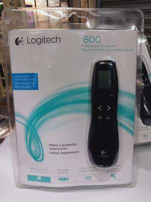 Logitech R800 Wireless Laser Presenter With LCD Display image 2