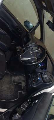 Toyota Noah WxB White 2018 image 12