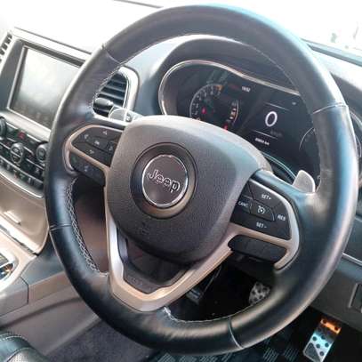 JEEP GRAND CHEROKEE image 3