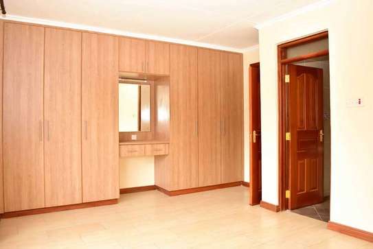 3 Bed Apartment with En Suite in Kiambu Road image 15