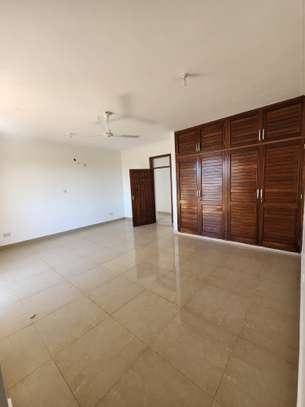 5 Bed Apartment with En Suite at Off Moyne Drive Nyali Beach image 29