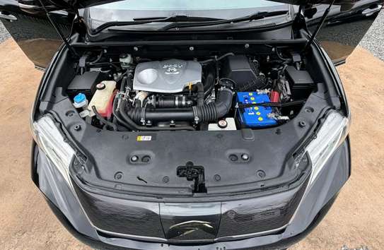 2019 Toyota harrier Turbo image 9