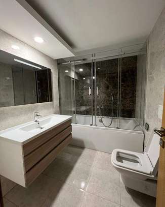 3 Bed Apartment with En Suite in Kileleshwa image 10