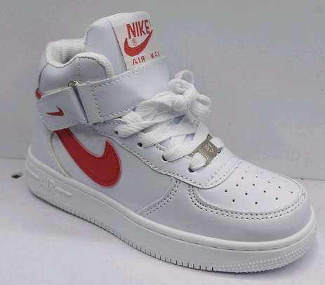 Kids Nike poisonous sneakers image 4