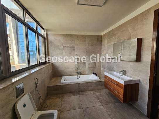 4 Bed Apartment with En Suite in Westlands Area image 10