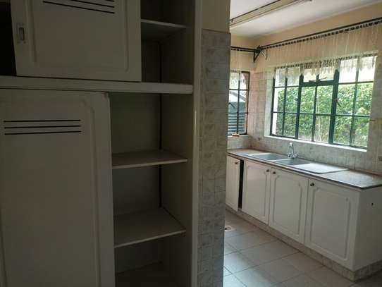 4 Bed Townhouse with En Suite in Muthaiga image 11