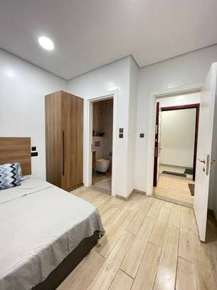 3 Bed Apartment with En Suite in Lavington image 15