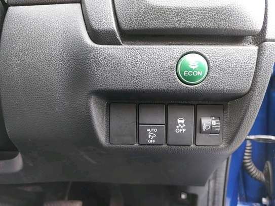 Honda fit non hybrid image 7
