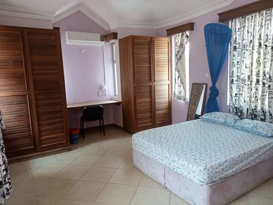 4 Bed House with En Suite at Beach Road image 9