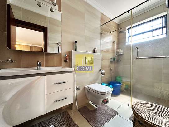 3 Bed Apartment in Parklands image 1