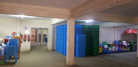 20,000 ft² Warehouse with Aircon at Lunga Lunga Road image 4