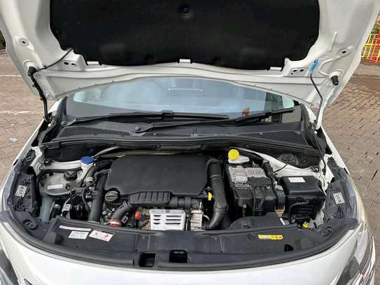 Peugeot 2008 2017 image 9
