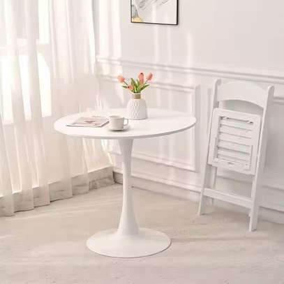 Circular Dining Table image 9
