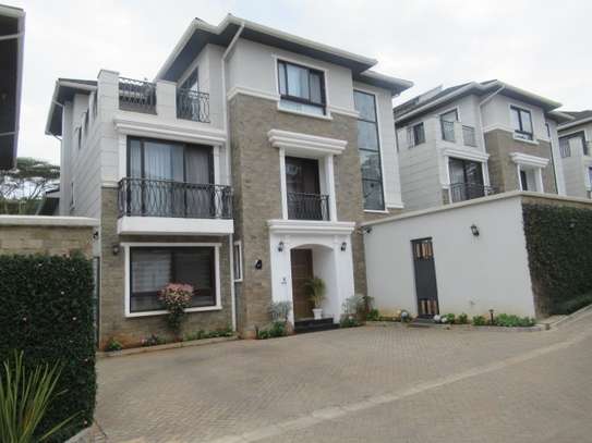 4 Bed Villa with En Suite at Peponi Rd image 11
