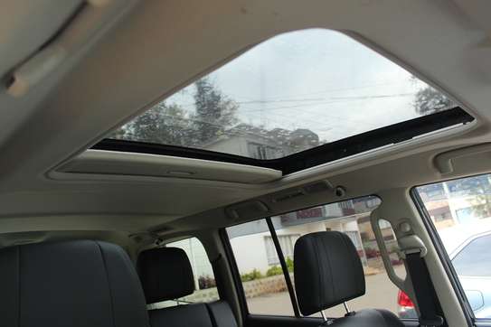 Mitsubishi Pajero V98W Leather Sunroof 2019 79,000 Kms image 7
