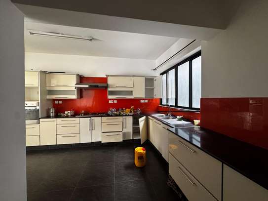 3 Bed Apartment with En Suite in Westlands Area image 20