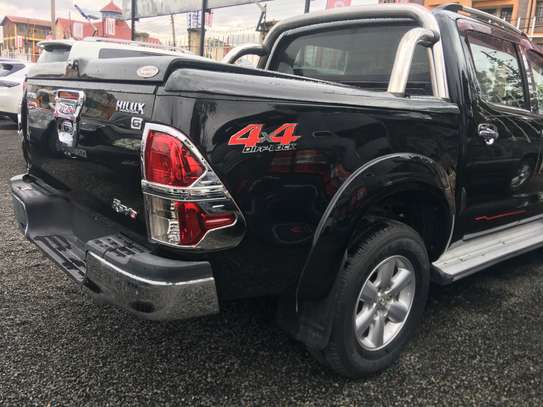 2011 TOYOTA HILUX NOT USED IN KENYA image 8