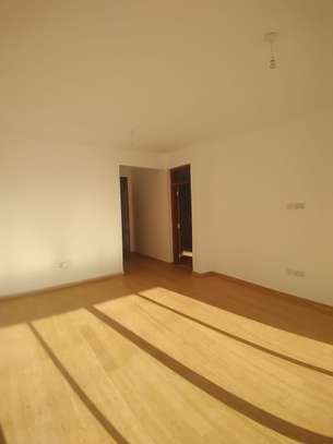 5 BEDROOM ALL-ENSUITE VILLA +DSQ FOR SALE image 5