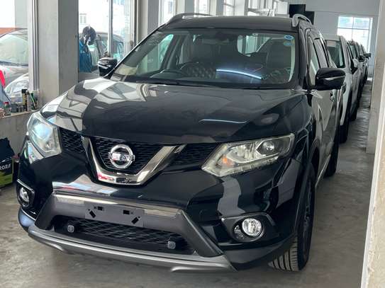 NISSAN XTRAIL (we accept hire purchase) image 4