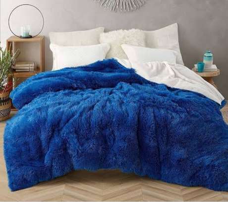 warm velvet duvets with bed sheets image 1