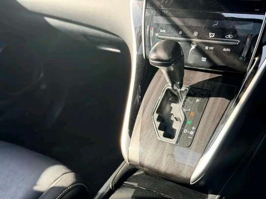 TOYOTA HARRIER PREMIUM PACKAGE 2019model image 3