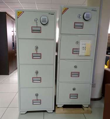 Safe Cabinet; 4 Drawer Diplomat Fireproof Safe image 10