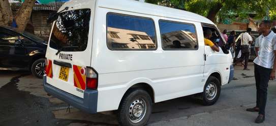 Mazda Bongo van image 4