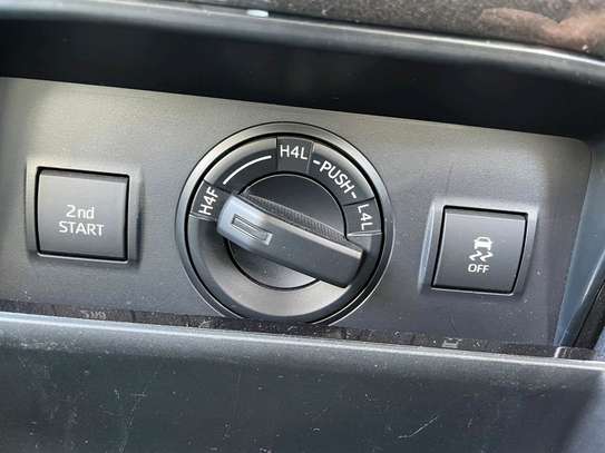 Toyota land Cruiser Prado TX-L 2020 image 11